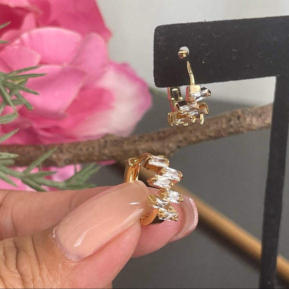 Gold Filled Clear zirconia Embellished Mini hoop - Picture 2 of 11